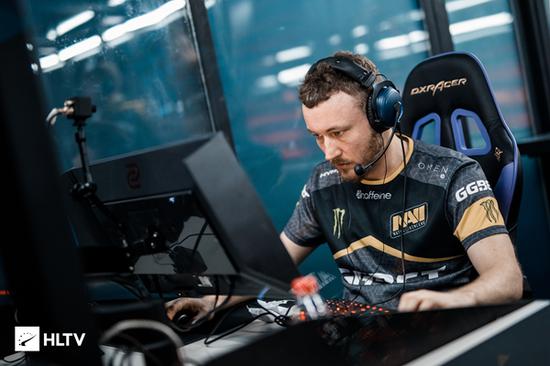 Mouz 和 Vitality 晋级 BLAST Open 春季 2025 淘汰赛